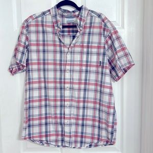 Men’s Columbia button down shirt